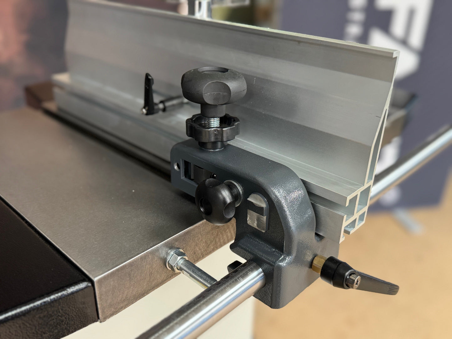 Woodfast 450mm (18") EDU Education Wood Bandsaw 3HP 240V BS450A