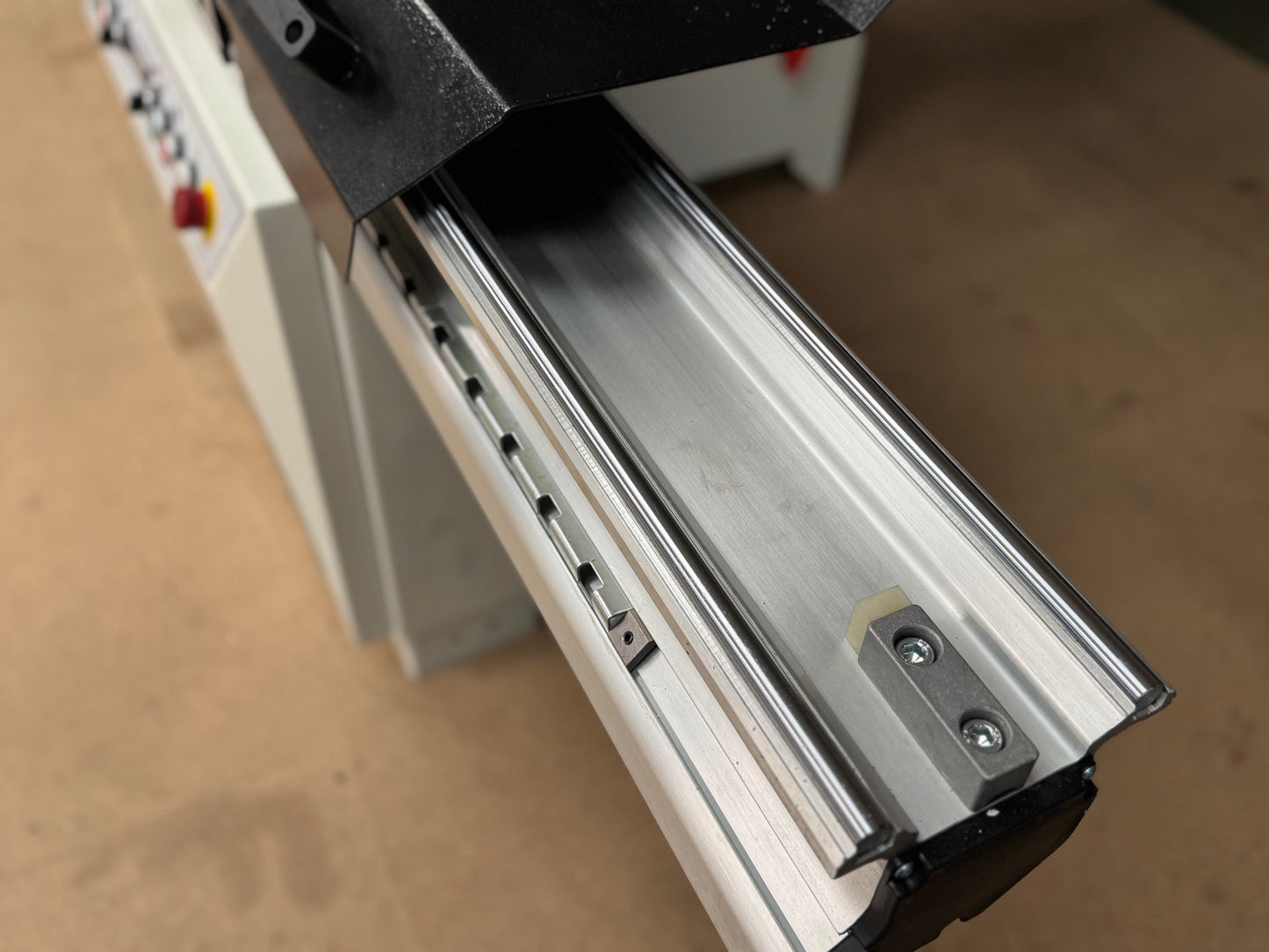 Woodfast PS400B Heavy duty 400mm 7.5HP 3.2m Sliding Table panel saw