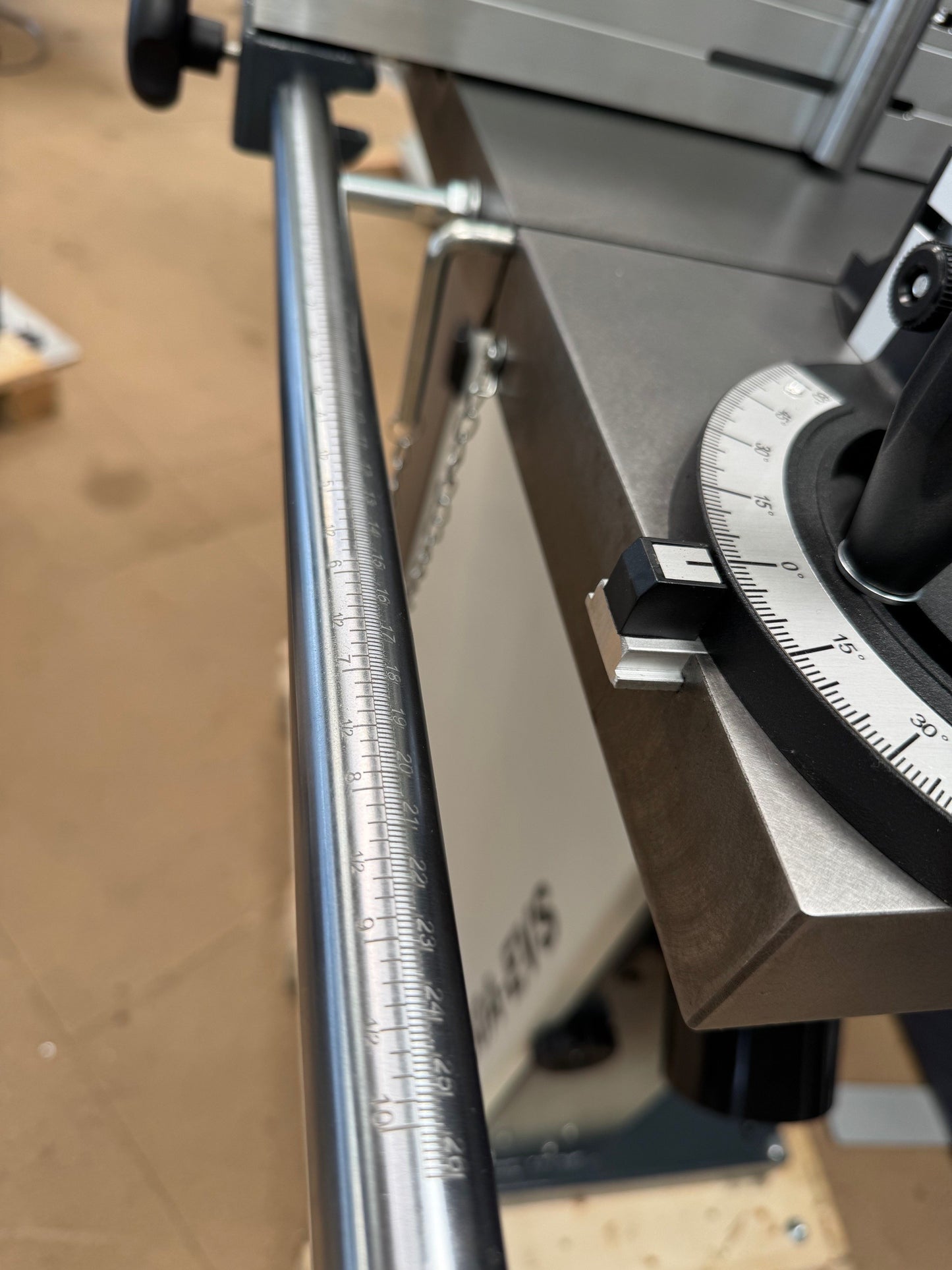 Woodfast 450mm (18") Electronic Variable Speed Wood / Metal Bandsaw 2.5HP 240V BS450A-EVS