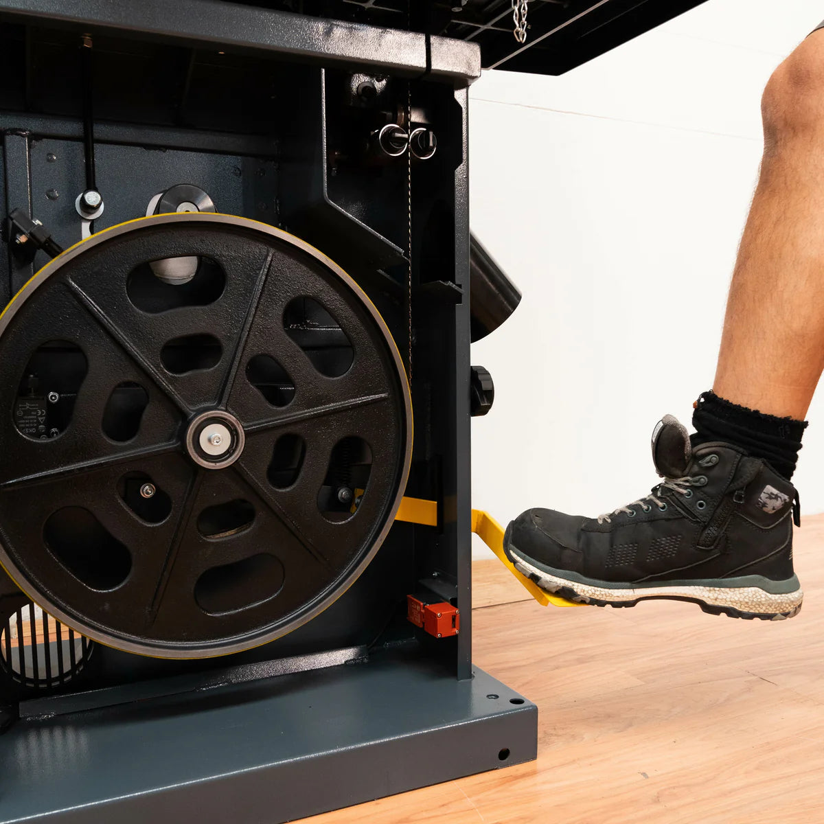 Woodfast 450mm (18") EDU Education Wood Bandsaw 3HP 240V BS450A