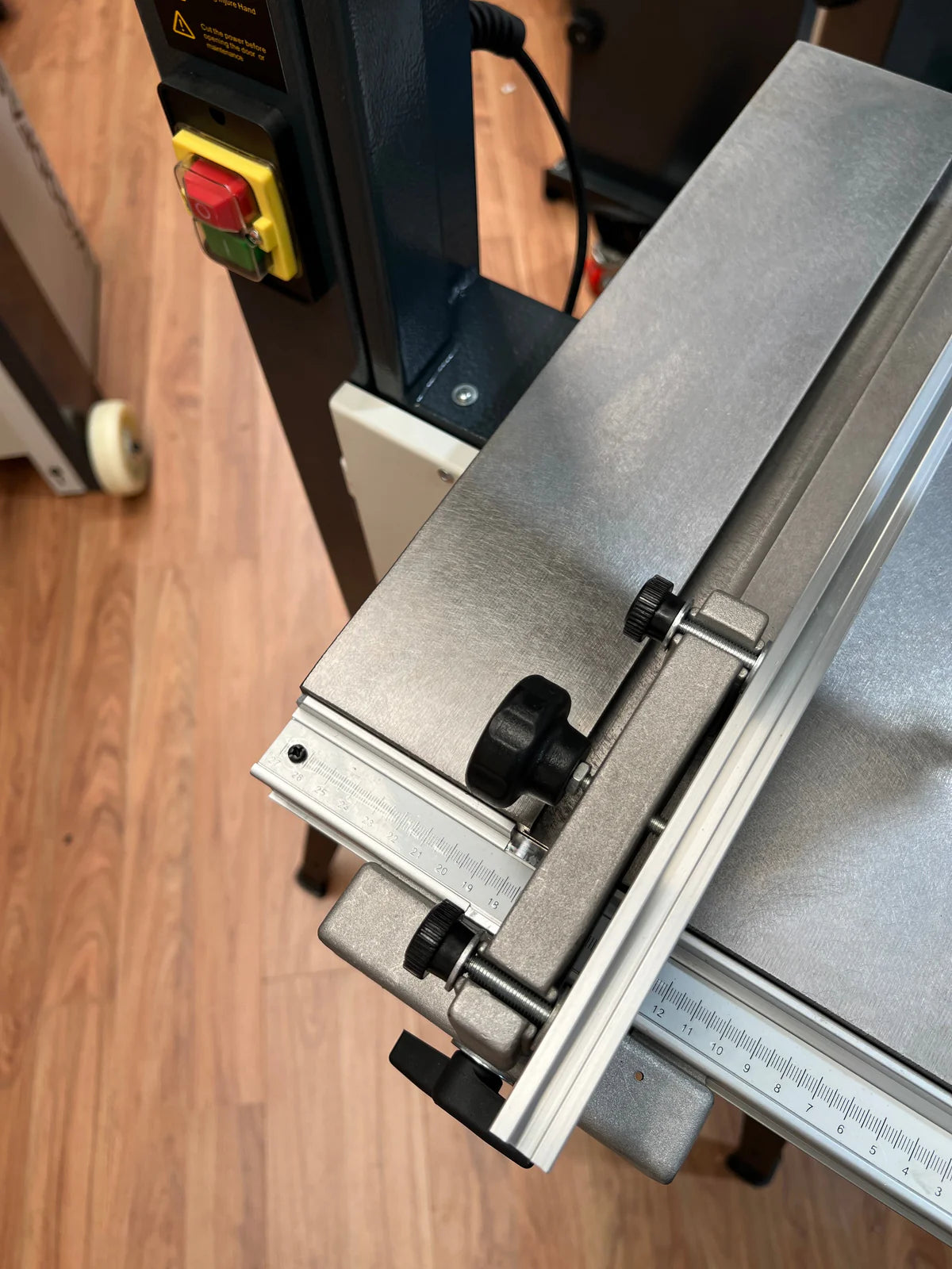 Woodfast 350mm (14") Bandsaw 1HP 240V BS350A