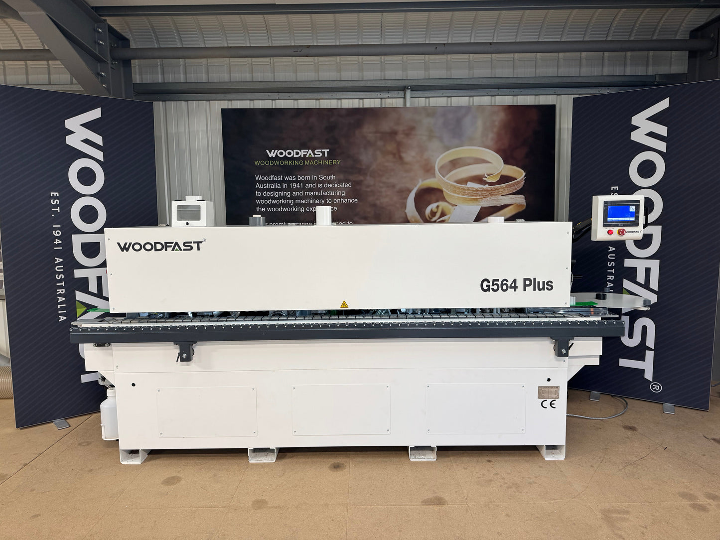Woodfast G564 PLUS Edgebander with Pre-Milling, Corner Rounding & spraying