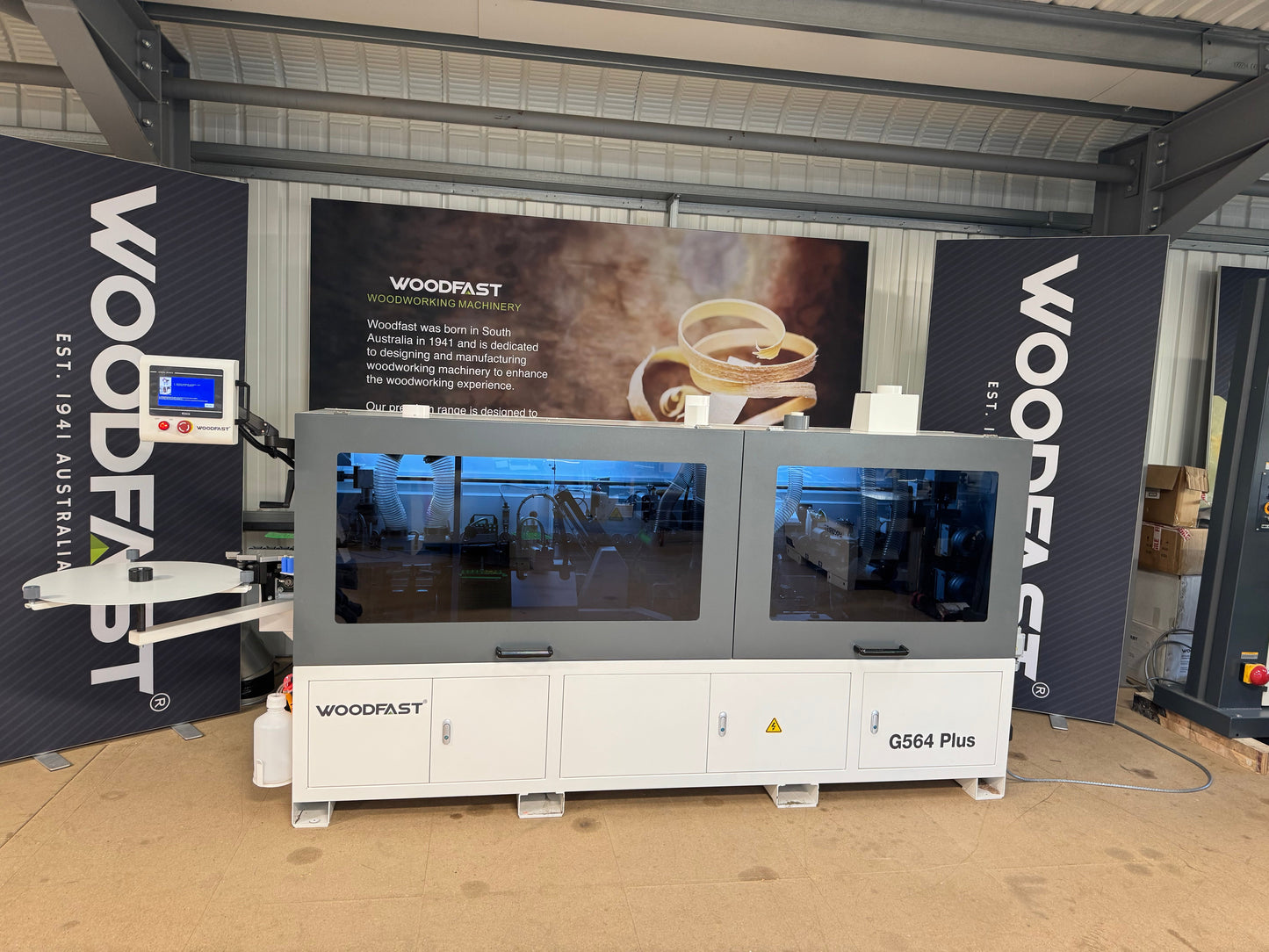 Woodfast G564 PLUS Edgebander with Pre-Milling, Corner Rounding & spraying