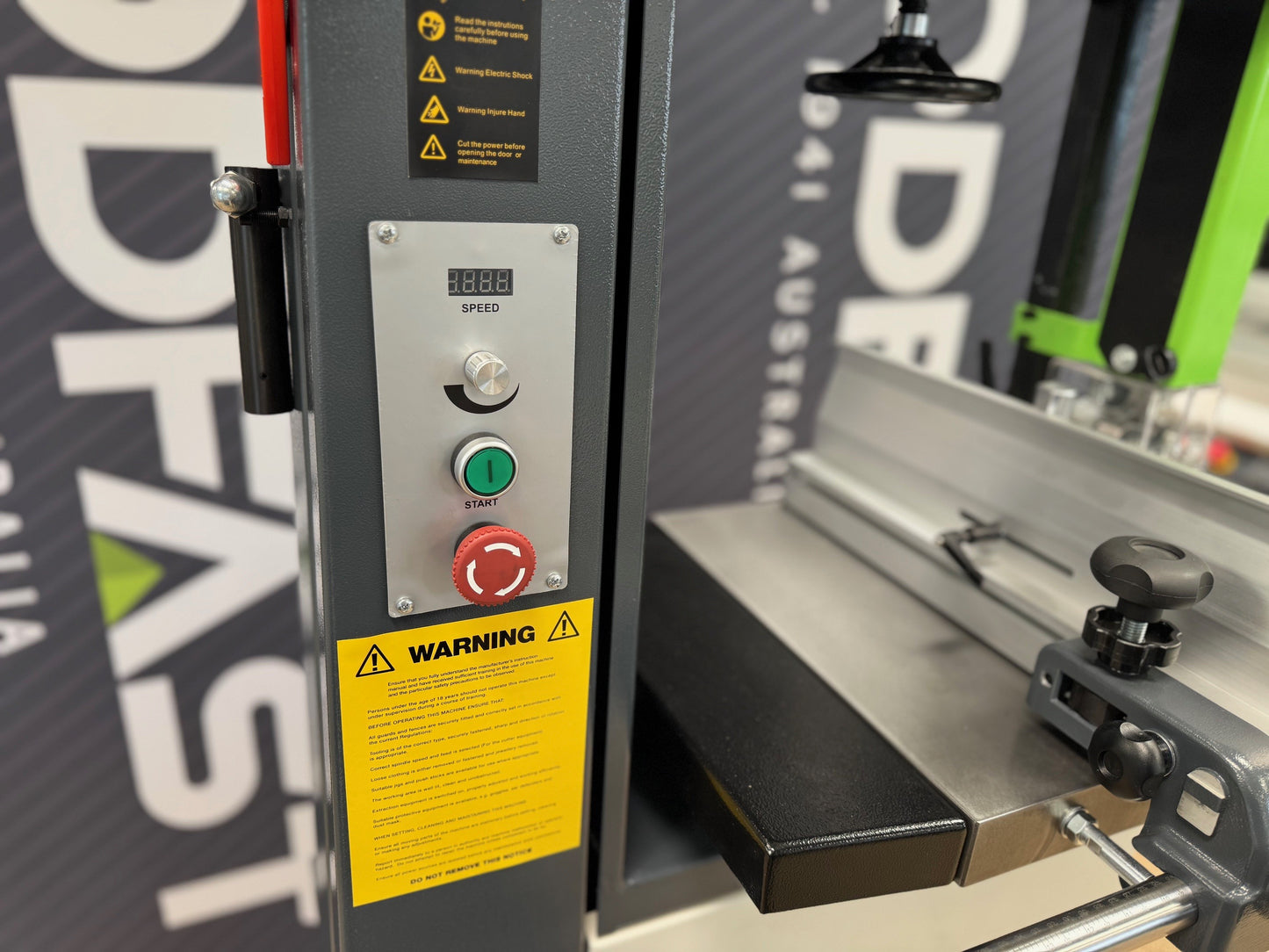 Woodfast 450mm (18") Electronic Variable Speed Wood / Metal Bandsaw 2.5HP 240V BS450A-EVS