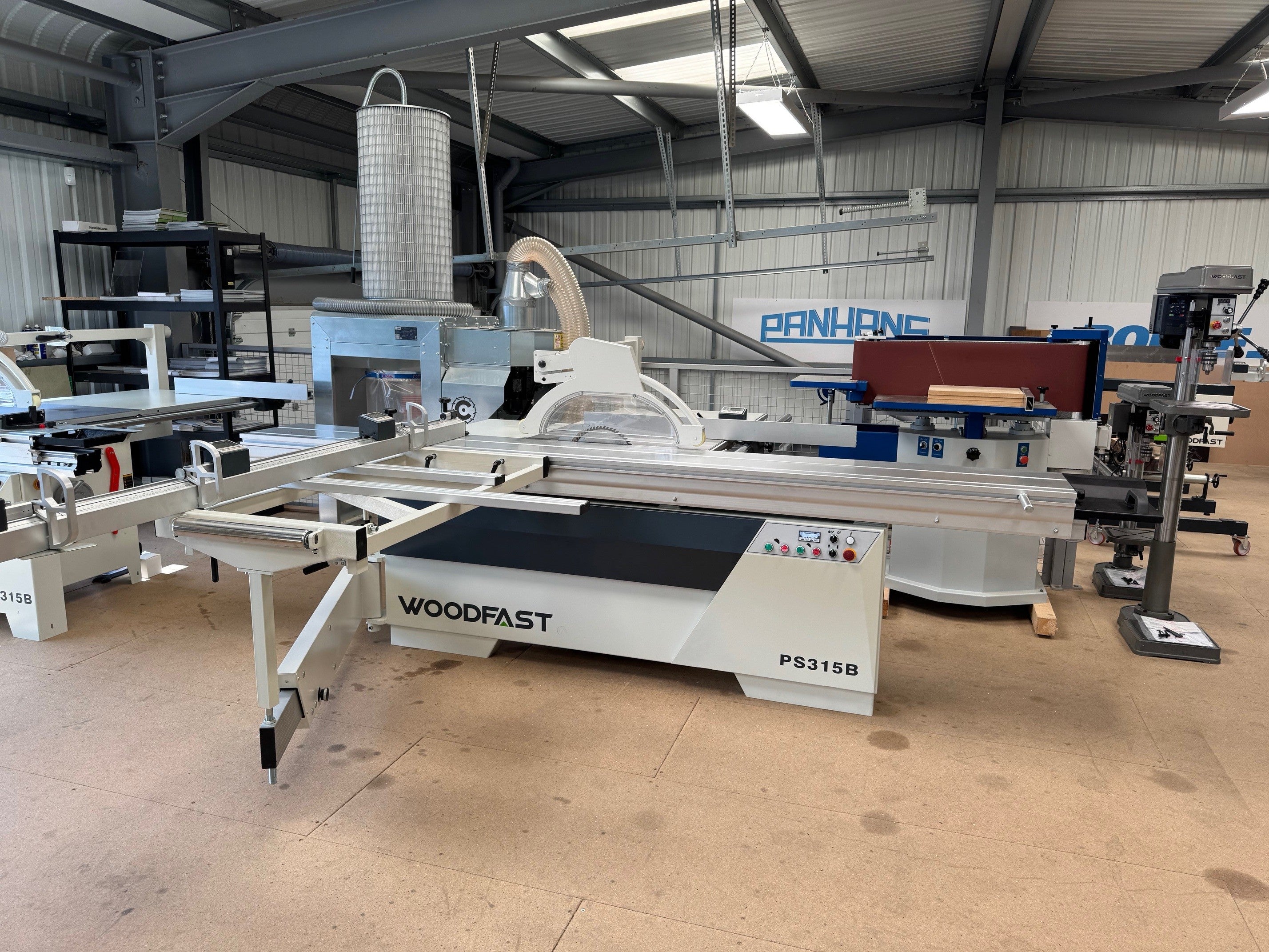 Woodfast PS315B 315mm (12") 3HP 3.2m Sliding Table Panel Saw 400V  DIGITAL