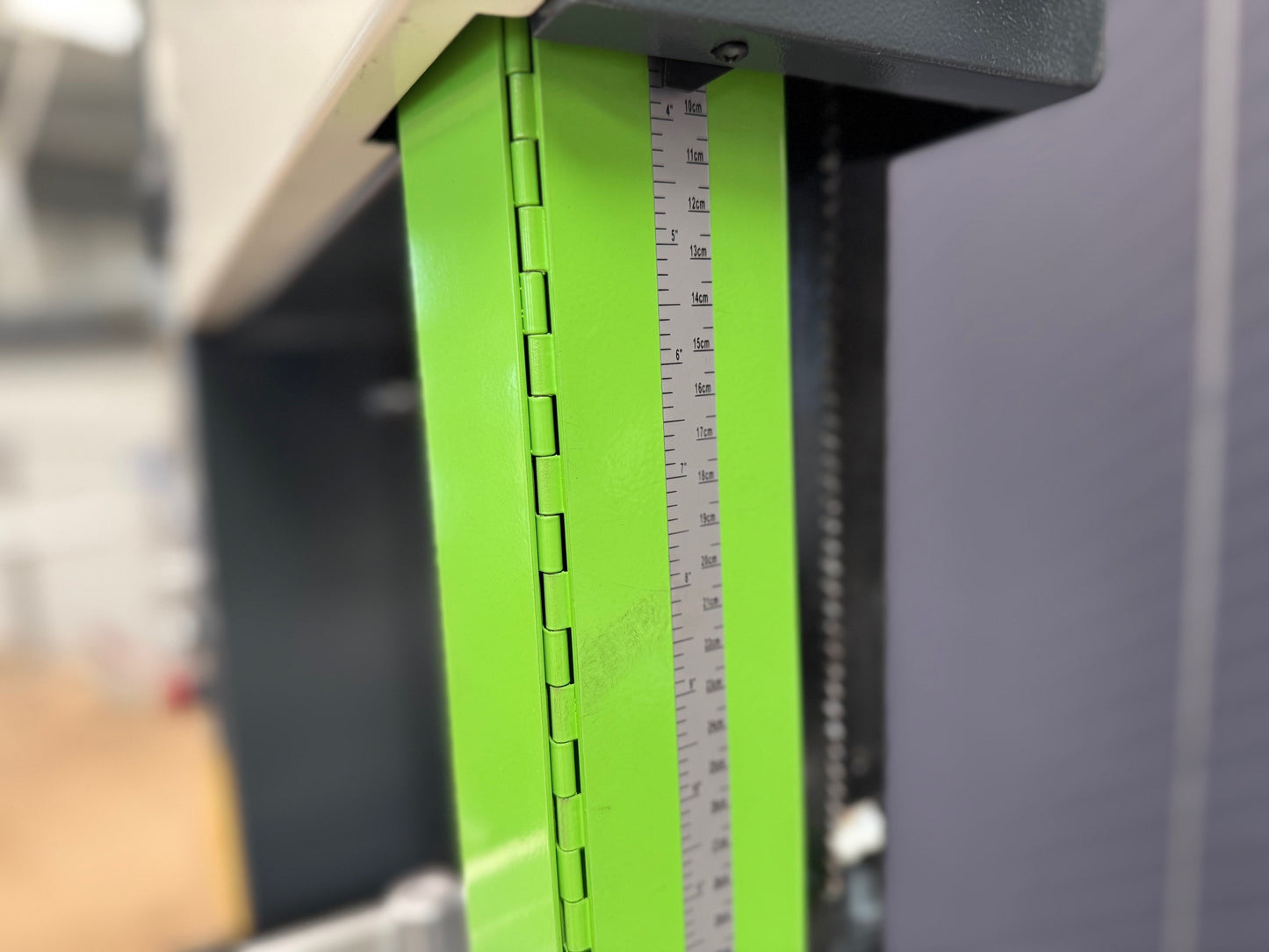 Woodfast 450mm (18") Electronic Variable Speed Wood / Metal Bandsaw 2.5HP 240V BS450A-EVS