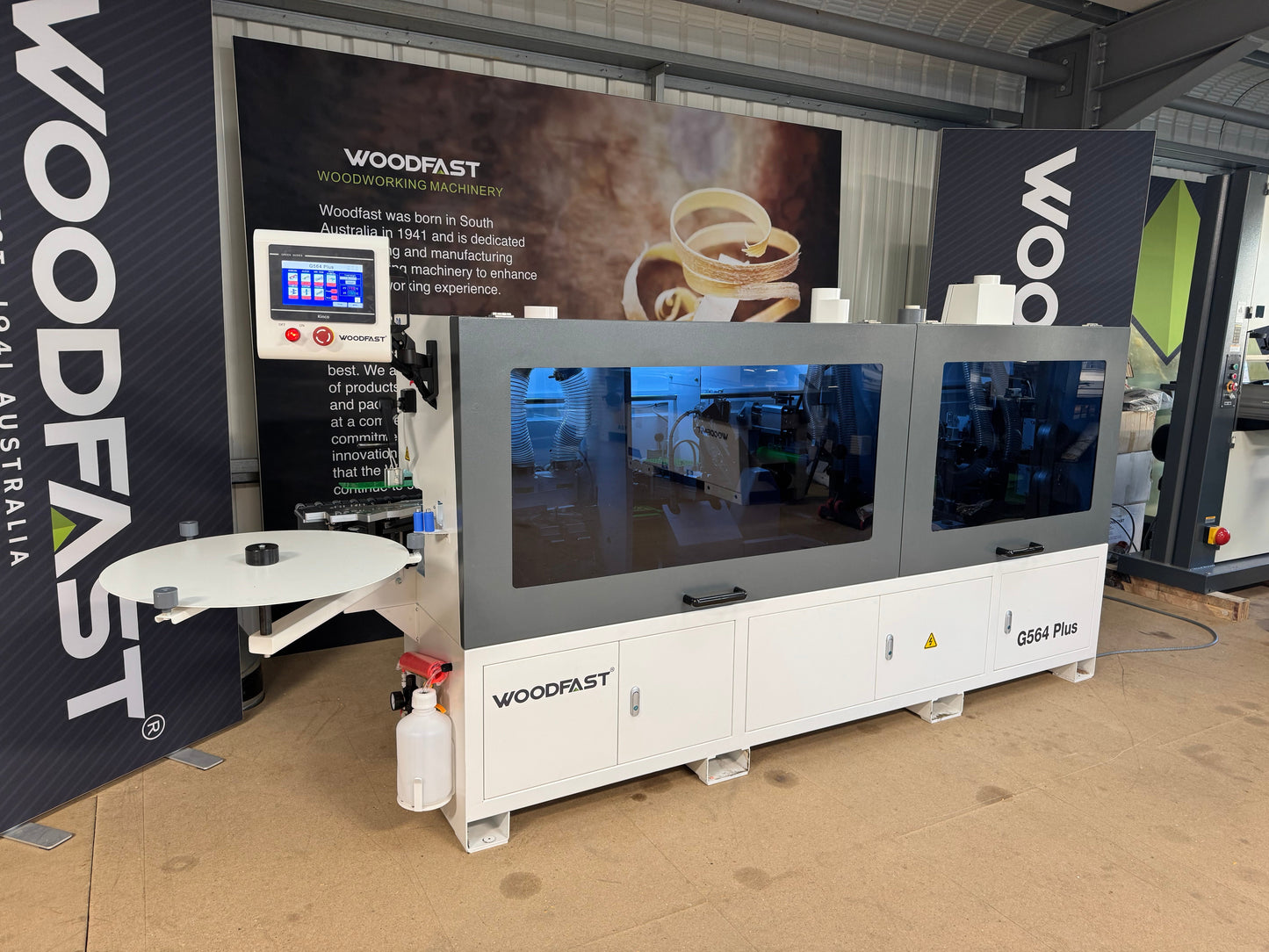 Woodfast G564 PLUS  Edgebander with Pre-Milling, Corner Rounding & spraying