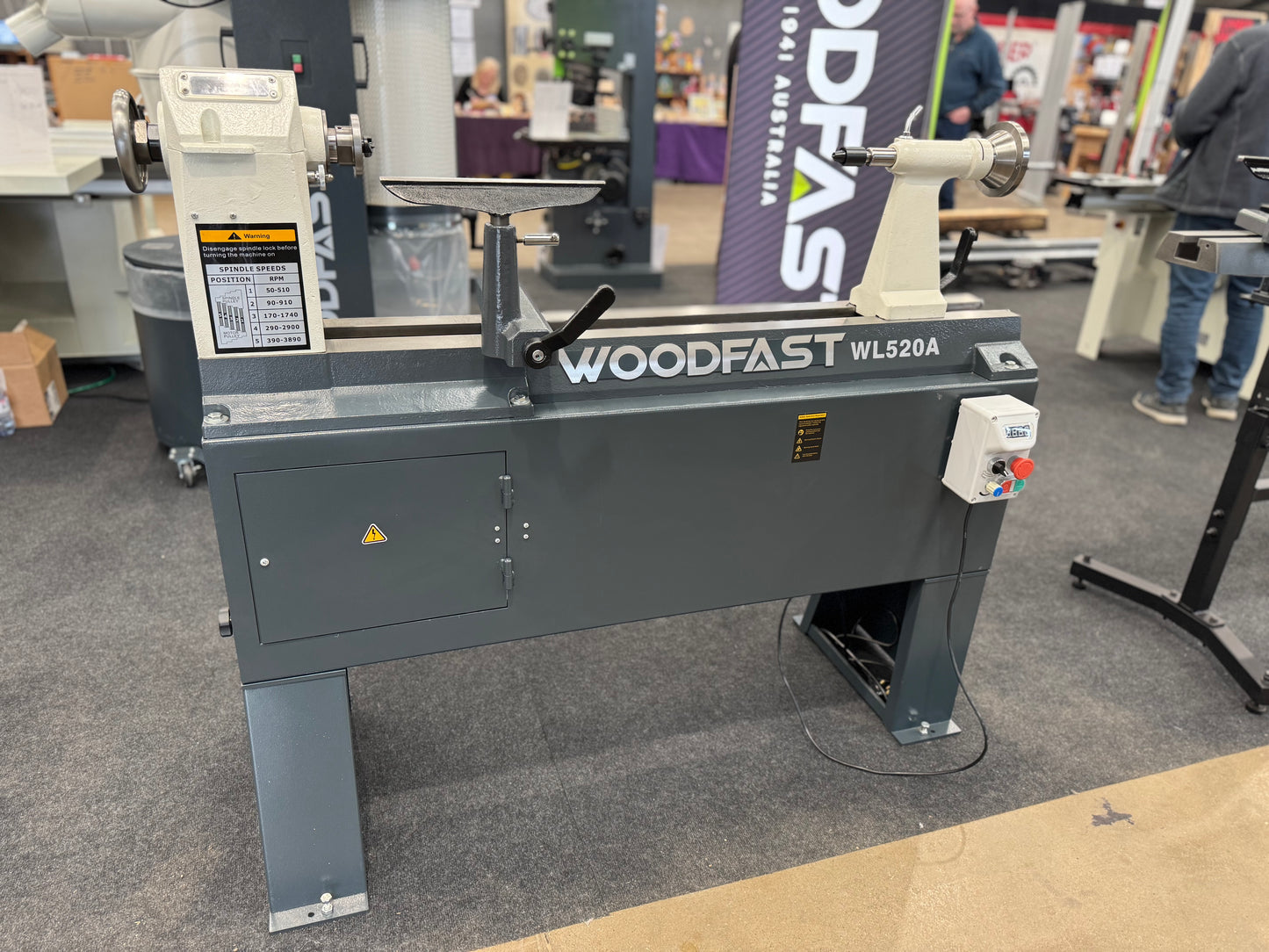 Woodfast WL520A - Heavy Duty Variable Speed Wood turning Lathe