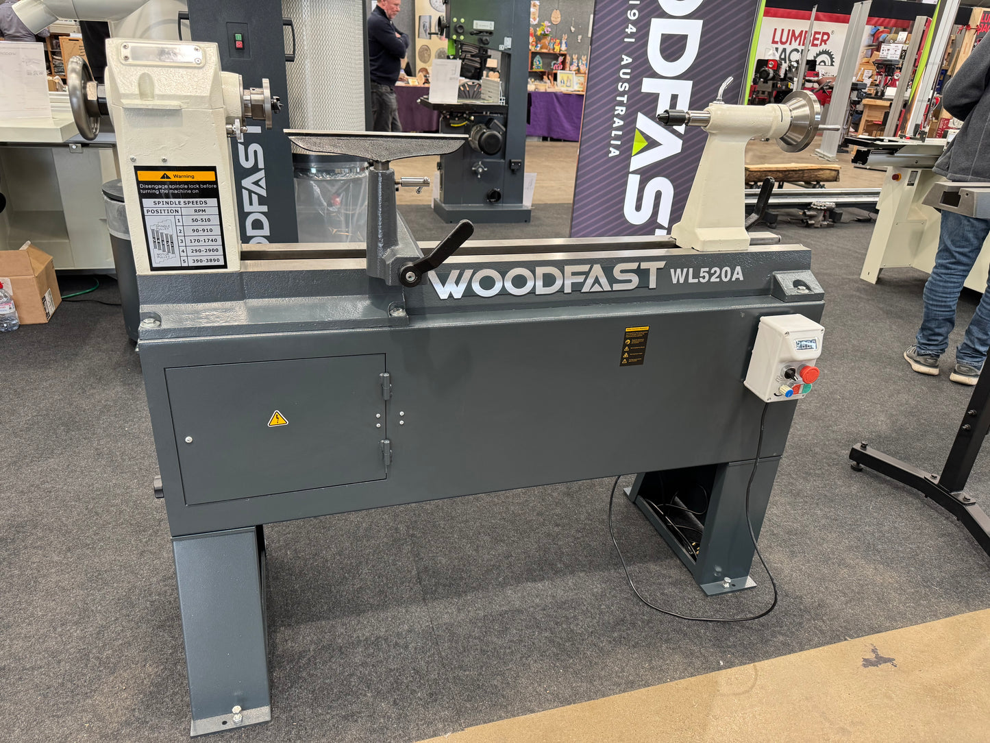 Woodfast WL520A - Heavy Duty Variable Speed Wood turning Lathe